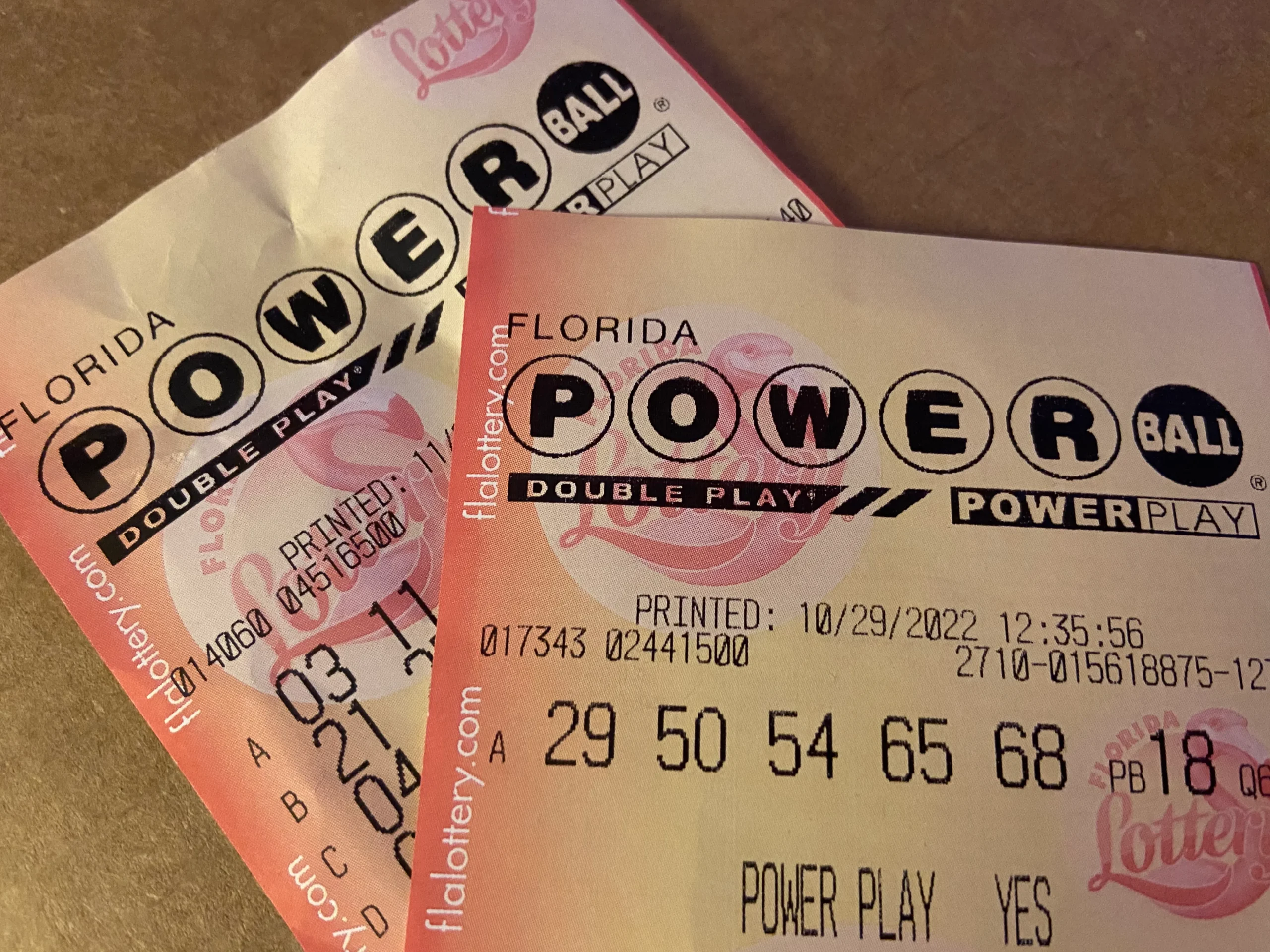 Powerball player wins  million in Florida. Where was the winning ticket sold?
