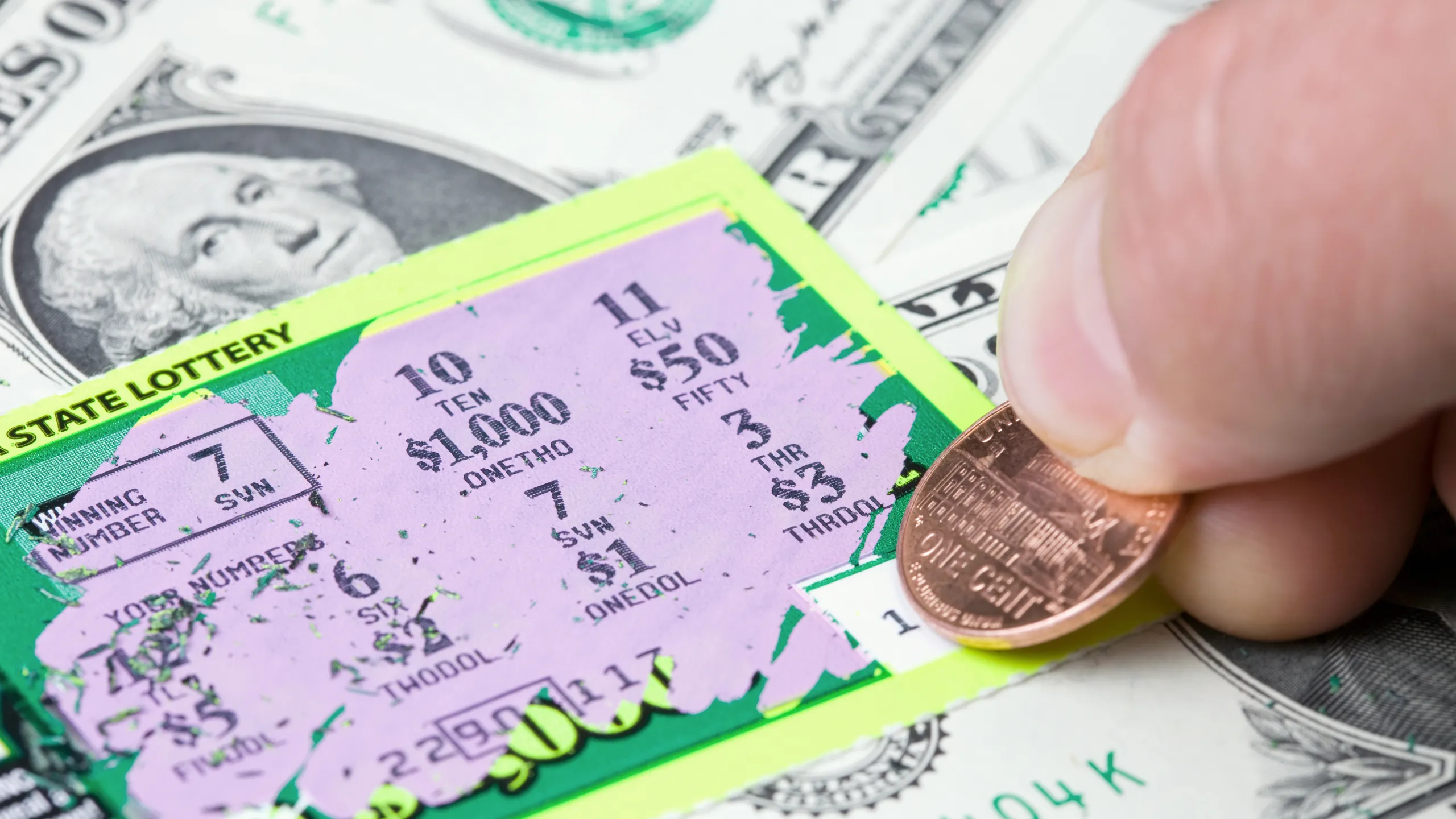 Illinois Lottery player wins M scratch-off ticket at South Elgin gas station