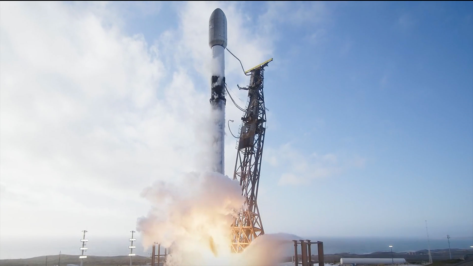 SpaceX to launch Starlink Group 17-3 smallsats on Friday from California
